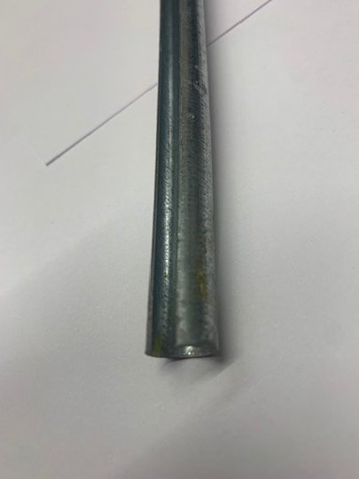Трубка с прорезью металлич.закругленная (азуро 405) L=127см (1470129)